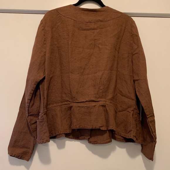 Flax Medium  Long Sleeve Three Button Jacket - Picture 2 of 7